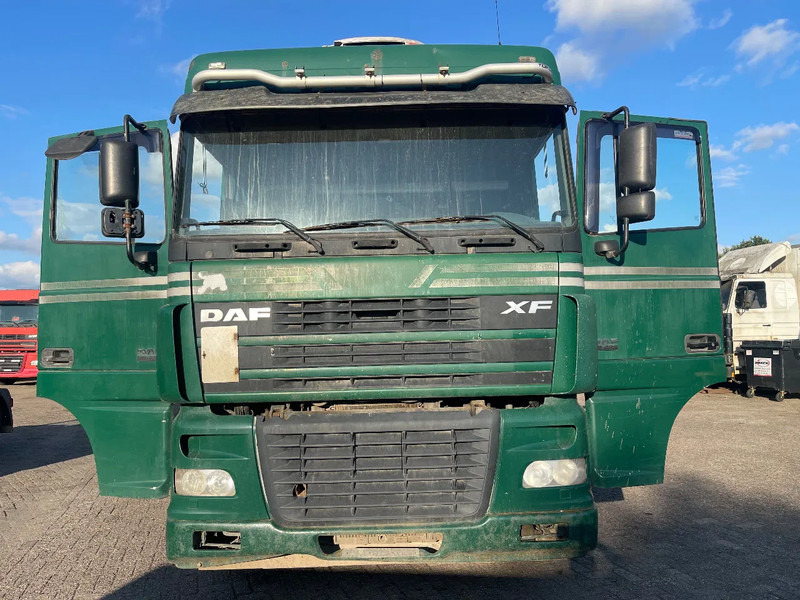 DAF XF 95.430 Tractor Unit - Cabeza tractora: foto 2 DAF XF 95.430 Tractor Unit - Cabeza tractora: foto 2