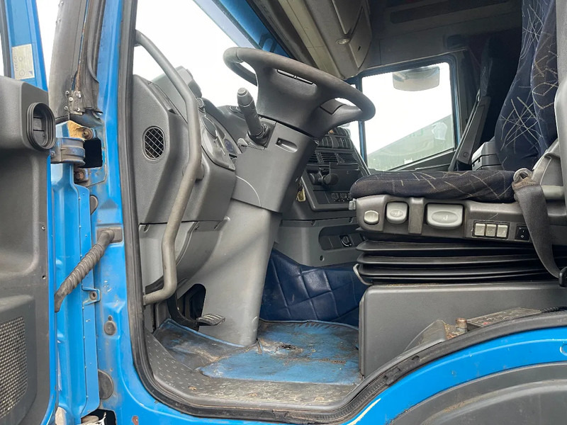 Foto del interior 2: Cabeza tractora Iveco Stralis 430 Foto del interior 2: Cabeza tractora Iveco Stralis 430