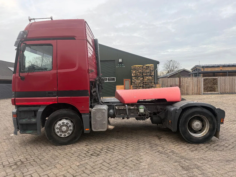 Mercedes-Benz Actros 1843 3 pedals - Cabeza tractora: foto 4 Mercedes-Benz Actros 1843 3 pedals - Cabeza tractora: foto 4