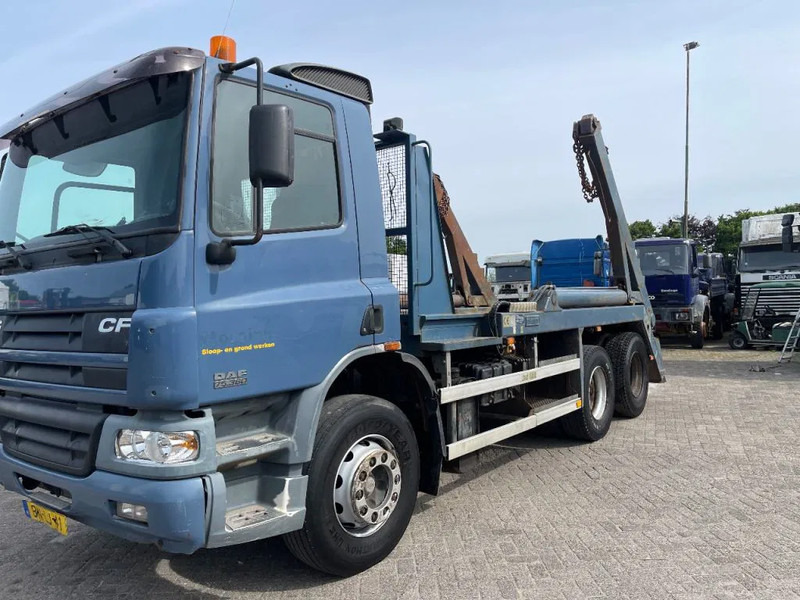 DAF CF 75.360 Portaal Systeem HMF HOLLAND TRUCK - Camión portacontenedor de cadenas: foto 3 DAF CF 75.360 Portaal Systeem HMF HOLLAND TRUCK - Camión portacontenedor de cadenas: foto 3