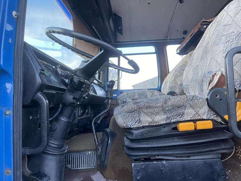 Foto del interior 2: Camión chasis MAN 32.361 Chassis