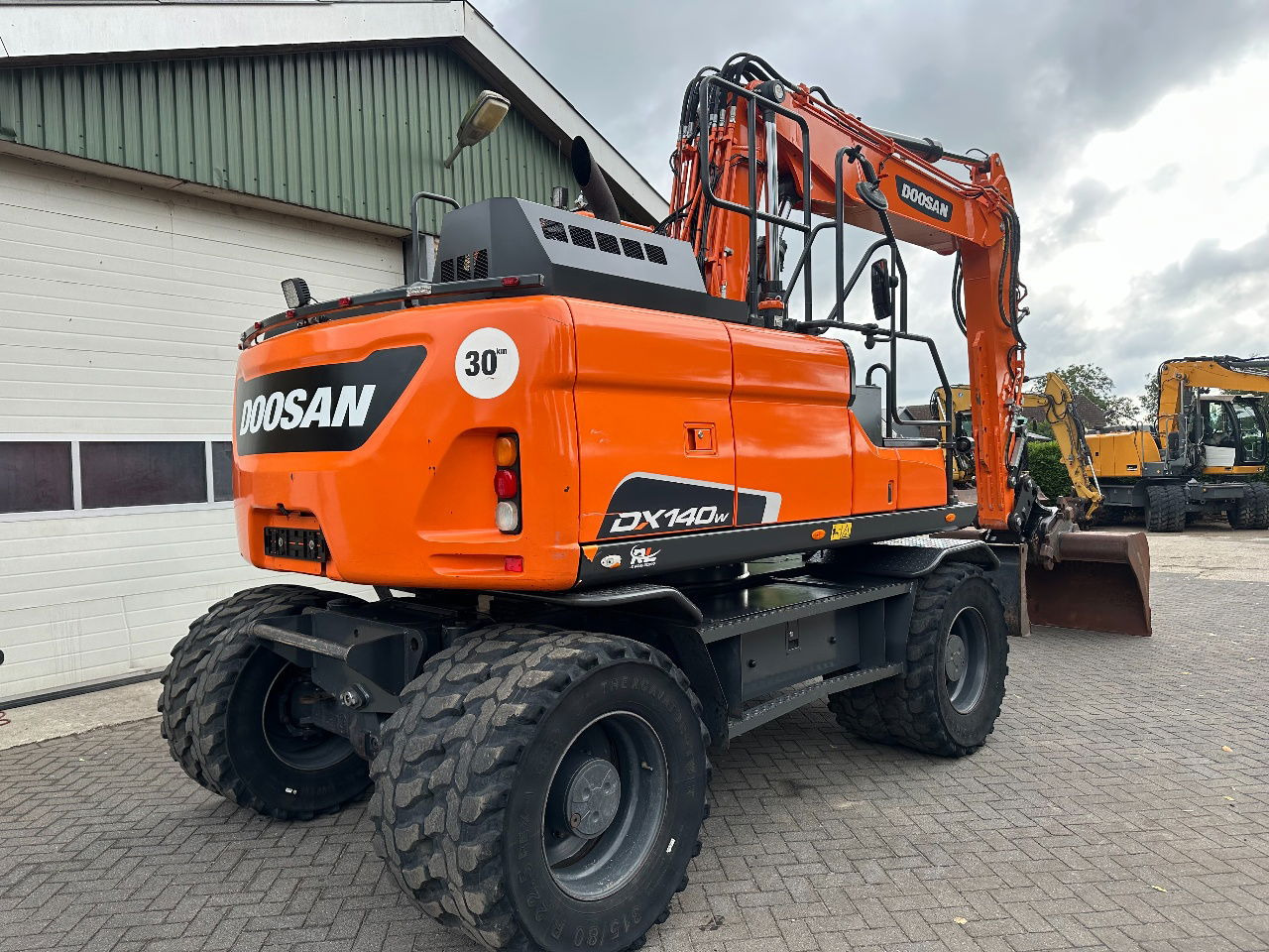 Doosan DX140W-5 - Excavadora de ruedas: foto 4 Doosan DX140W-5 - Excavadora de ruedas: foto 4