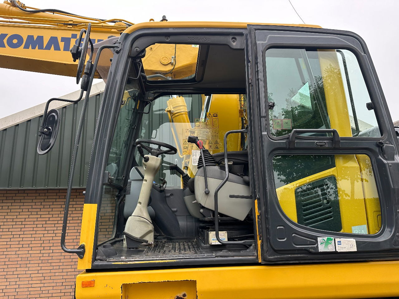 Excavadora de ruedas Komatsu PW160-8: foto 8