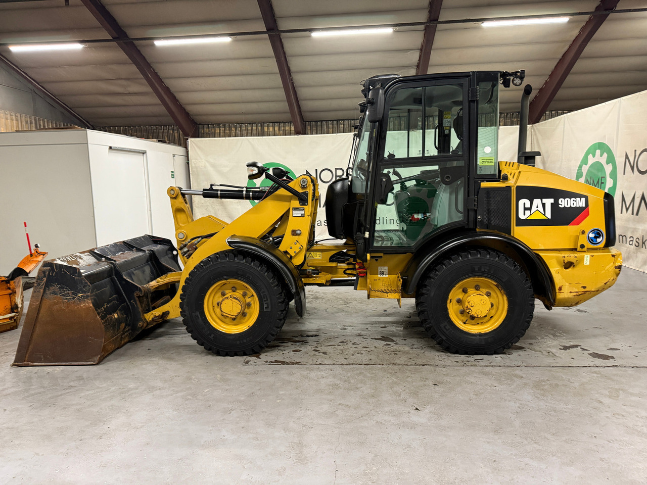 Cat 906M High Flow, 40 km/t med skuff og plog # TIL LEIE# - Cargadora de ruedas: foto 2 Cat 906M High Flow, 40 km/t med skuff og plog # TIL LEIE# - Cargadora de ruedas: foto 2