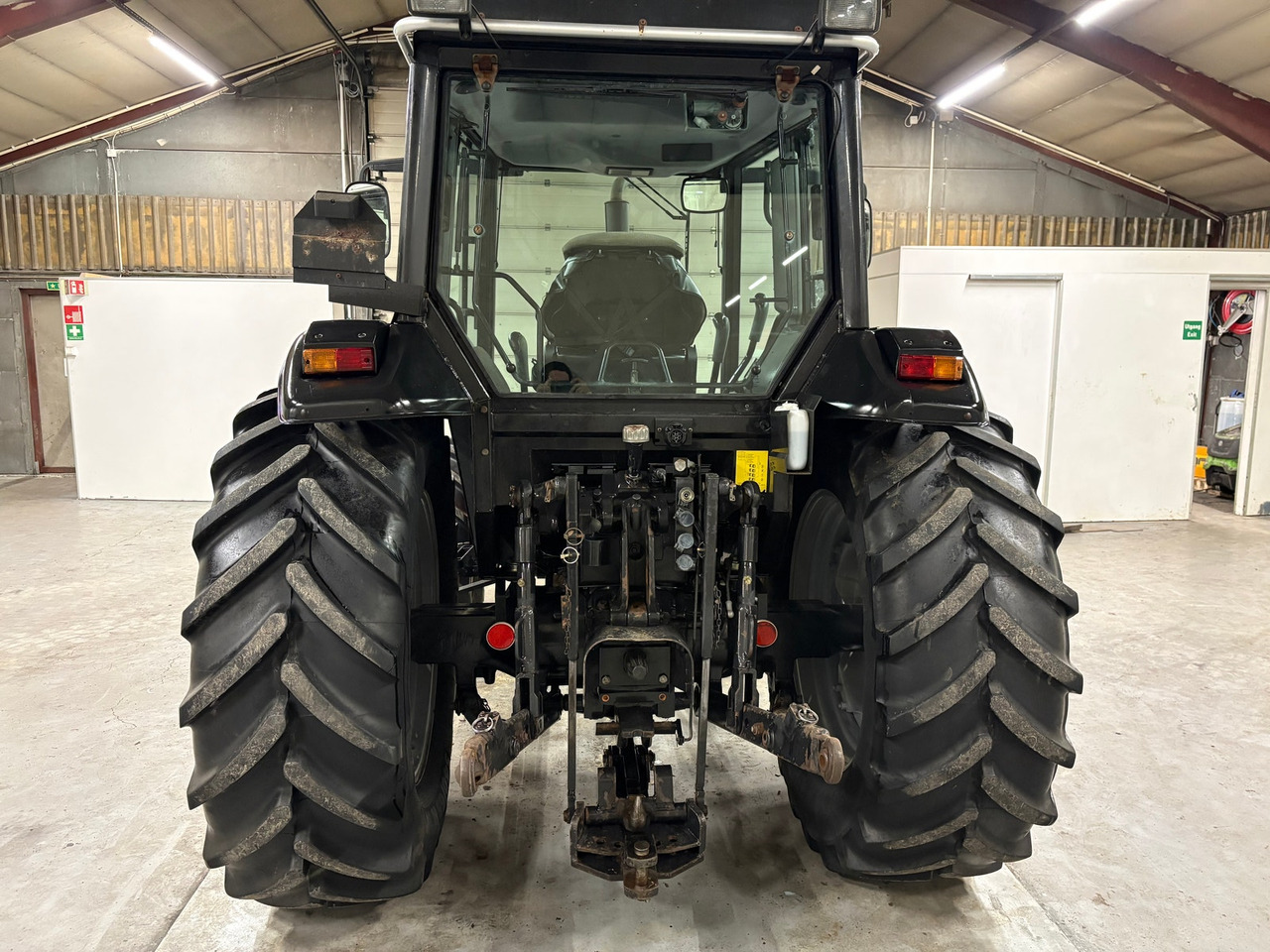 Massey Ferguson 4455 - Tractor: foto 4 Massey Ferguson 4455 - Tractor: foto 4