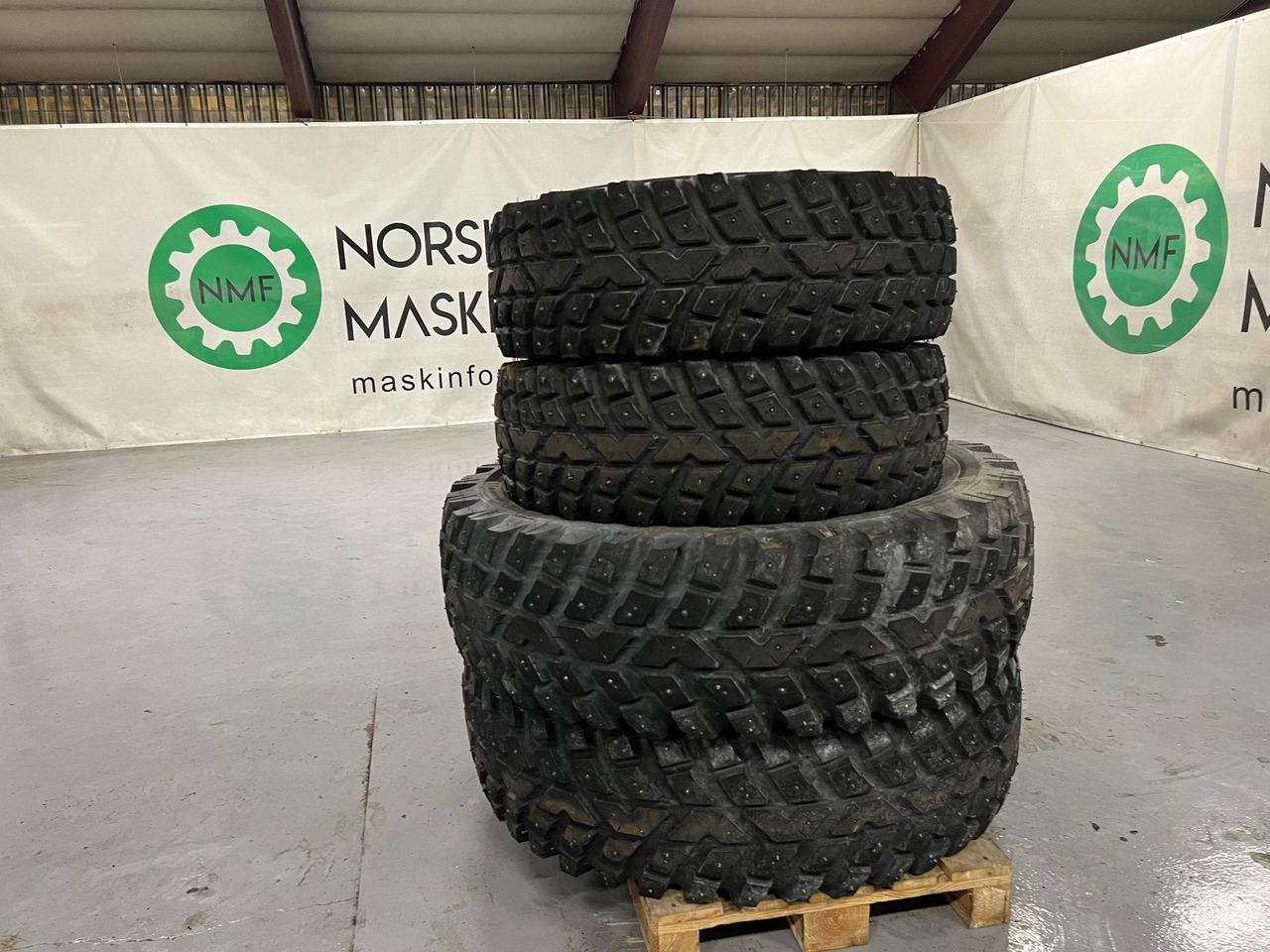 TRI 2 Dekk, TRI 2 DEKK MED PIGG - Rueda completa para Maquinaria agrícola: foto 1 TRI 2 Dekk, TRI 2 DEKK MED PIGG - Rueda completa para Maquinaria agrícola: foto 1