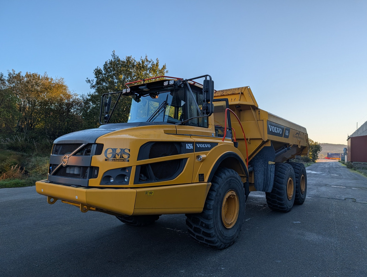 Volvo A25G på hvite skilt - Dúmper articulado: foto 1 Volvo A25G på hvite skilt - Dúmper articulado: foto 1