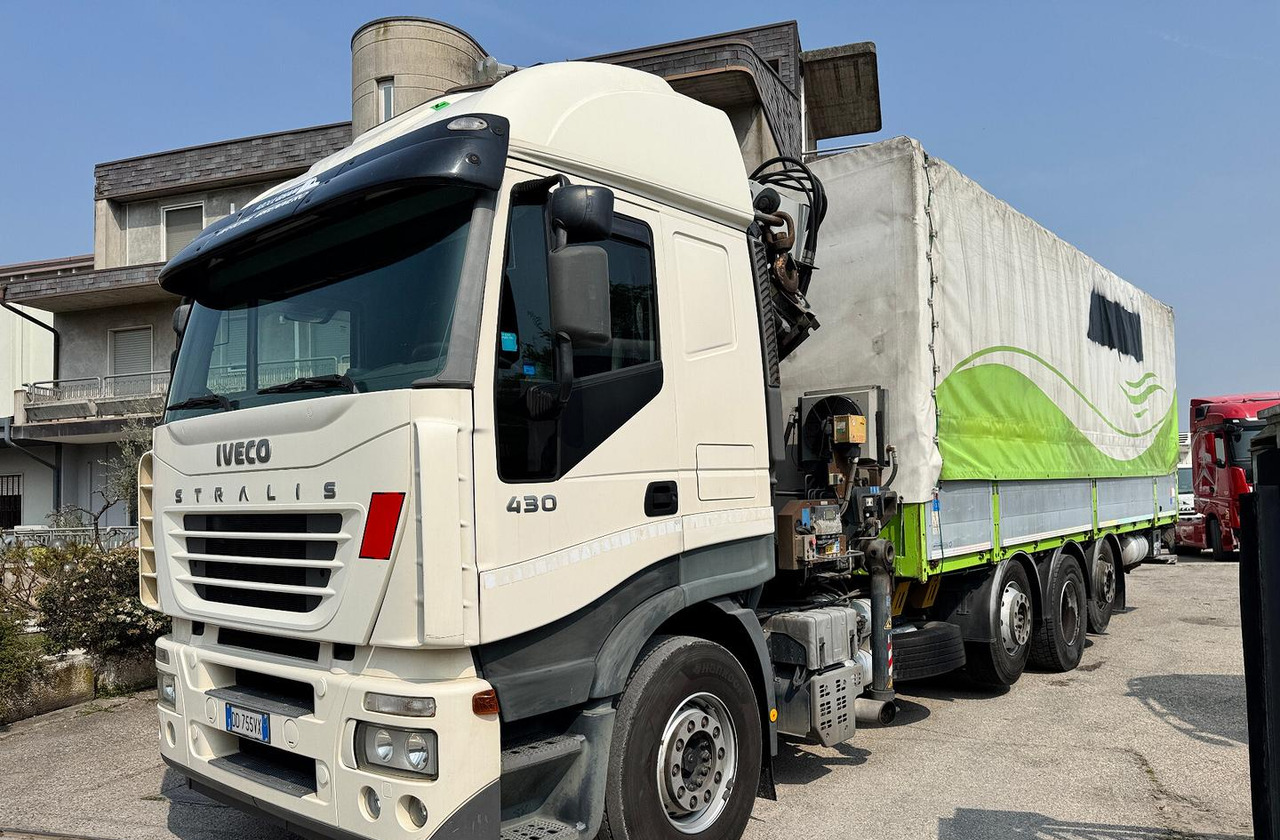 IVECO 430 - 4 ASSI STRADALE CON GRU - Camión lona: foto 4 IVECO 430 - 4 ASSI STRADALE CON GRU - Camión lona: foto 4