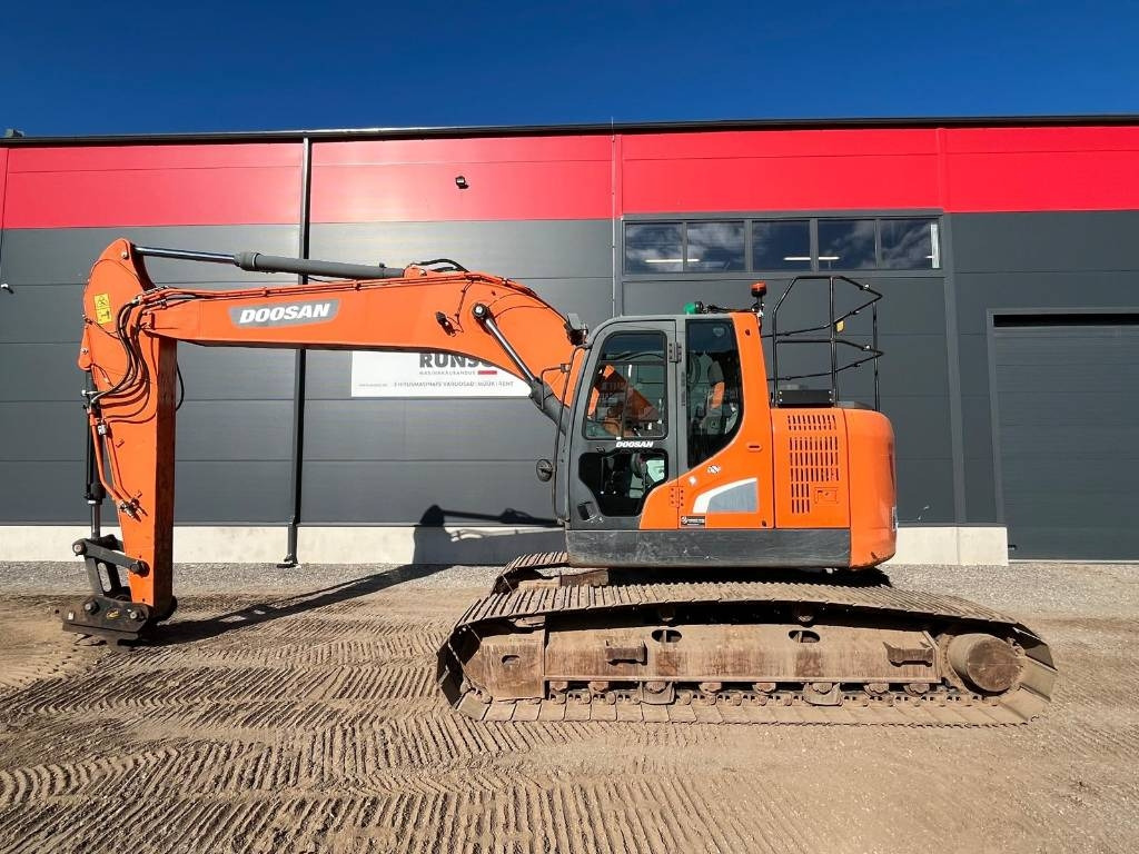 Doosan DX 235 LCR-5 - Excavadora de cadenas: foto 1 Doosan DX 235 LCR-5 - Excavadora de cadenas: foto 1