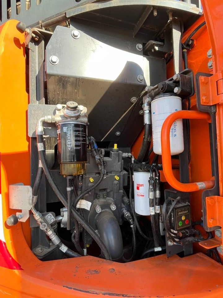 Excavadora de cadenas Doosan DX 235 LCR-5: foto 7