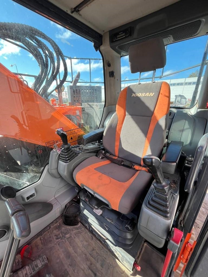 Excavadora de cadenas Doosan DX 235 LCR-5: foto 13