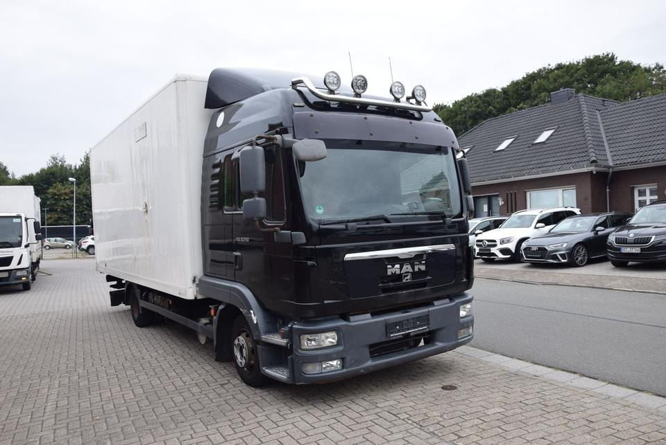 MAN TGL 8.250 Koffer 6,10m Klima AHK Standh Tempomat - Camión caja cerrada: foto 2 MAN TGL 8.250 Koffer 6,10m Klima AHK Standh Tempomat - Camión caja cerrada: foto 2