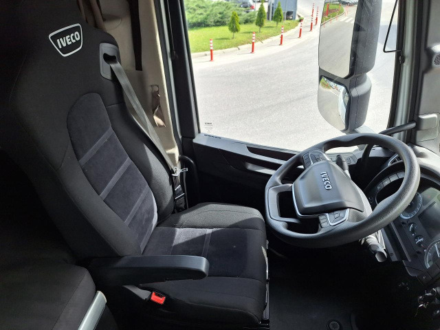 Foto del interior 2: Cabeza tractora IVECO Stralis AS440S48T/P - AF4T