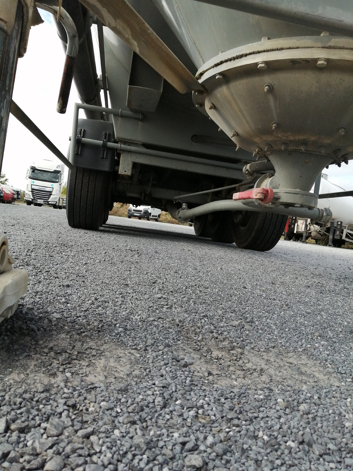 SPITZER - Semirremolque silo: foto 1 SPITZER - Semirremolque silo: foto 1