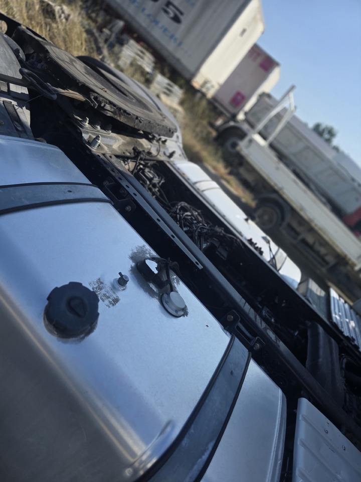 MAN TGX 18-480 - Cabeza tractora: foto 5 MAN TGX 18-480 - Cabeza tractora: foto 5