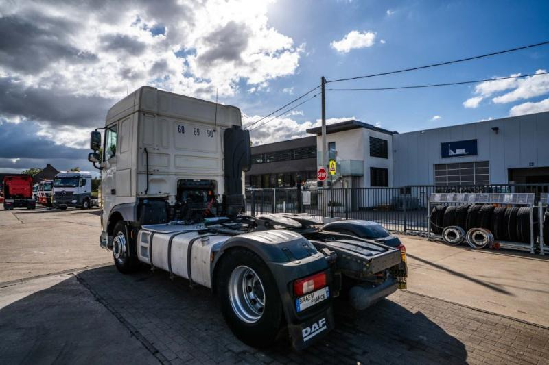 DAF XF 480 (50 T.)+ HYDRAULIQUE - Cabeza tractora: foto 3 DAF XF 480 (50 T.)+ HYDRAULIQUE - Cabeza tractora: foto 3