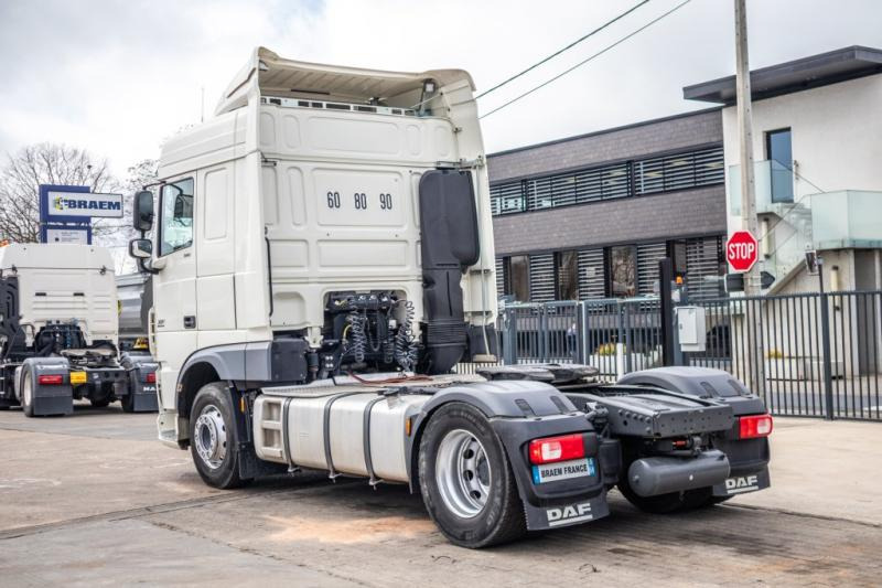 DAF XF 510 + Intarder - Cabeza tractora: foto 4 DAF XF 510 + Intarder - Cabeza tractora: foto 4