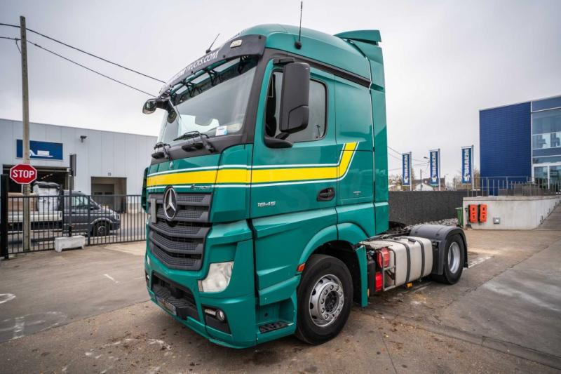 Mercedes ACTROS 1845 LS - Cabeza tractora: foto 1 Mercedes ACTROS 1845 LS - Cabeza tractora: foto 1