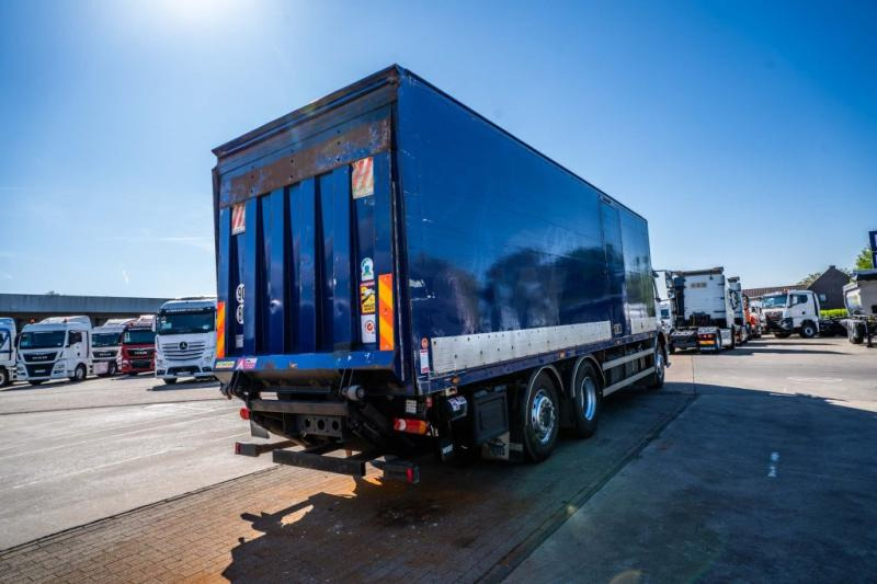 Mercedes AXOR 2533 - Camión caja cerrada: foto 4 Mercedes AXOR 2533 - Camión caja cerrada: foto 4