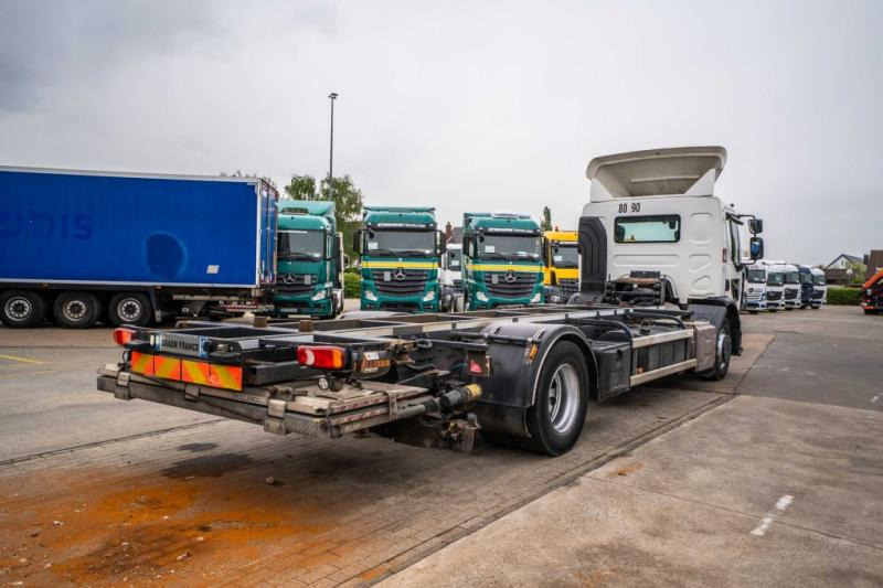 Renault D WIDE 380 DXI+DHOLLANDIA 1.5 T - Camión portacontenedore/ Intercambiable: foto 4 Renault D WIDE 380 DXI+DHOLLANDIA 1.5 T - Camión portacontenedore/ Intercambiable: foto 4