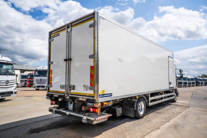 Renault MIDLUM 220 DXI (16t)+CARRIER+DHOLLANDIA +CARRIER - Camión frigorífico: foto 4 Renault MIDLUM 220 DXI (16t)+CARRIER+DHOLLANDIA +CARRIER - Camión frigorífico: foto 4
