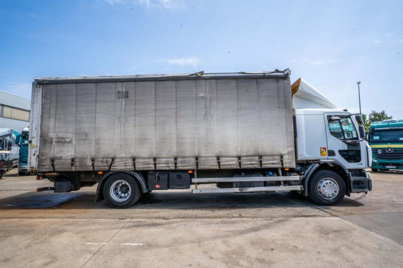 Renault PREMIUM 270 DXI +DHOLLANDIA 2.5T - Camión lona: foto 3 Renault PREMIUM 270 DXI +DHOLLANDIA 2.5T - Camión lona: foto 3