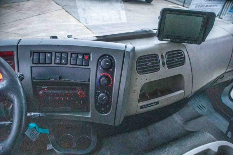 Camión caja cerrada Renault PREMIUM 380 DXI-6x2: foto 6