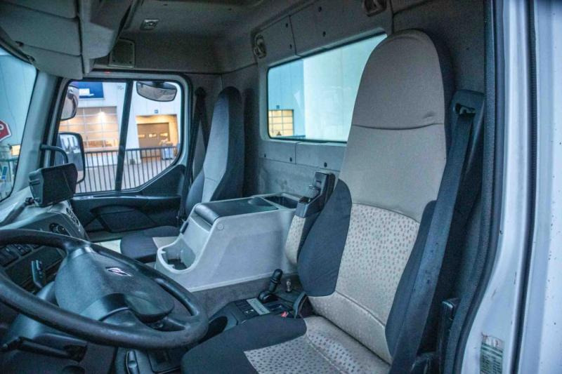Camión caja cerrada Renault PREMIUM 380 DXI-6x2: foto 5