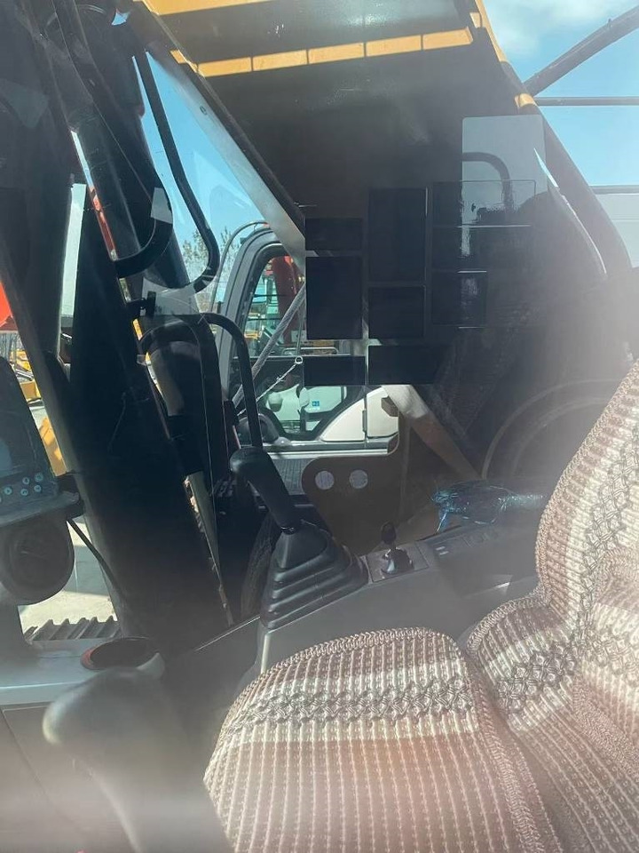 CAT 330D2 - Excavadora de cadenas: foto 2 CAT 330D2 - Excavadora de cadenas: foto 2