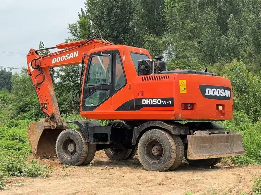 Doosan DH 150 W-7 - Excavadora de ruedas: foto 3 Doosan DH 150 W-7 - Excavadora de ruedas: foto 3