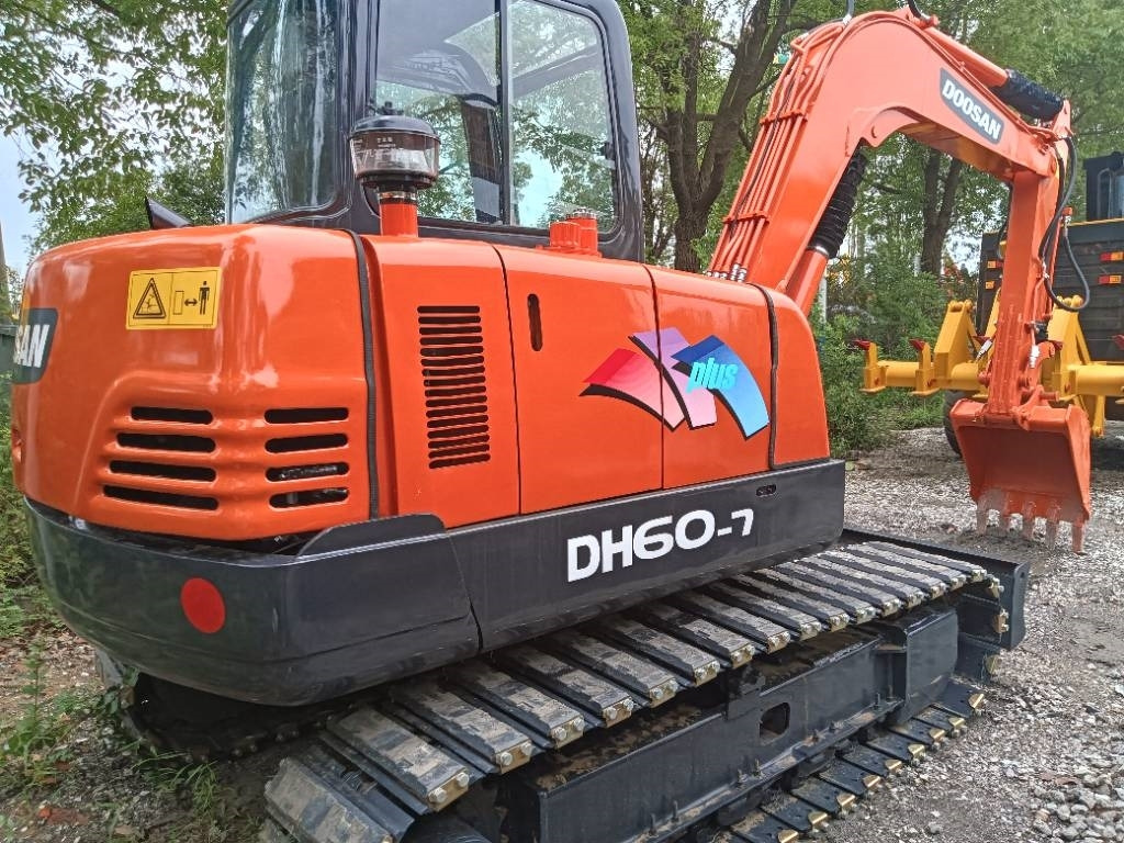 Doosan DH 60-7 - Excavadora de cadenas: foto 5 Doosan DH 60-7 - Excavadora de cadenas: foto 5