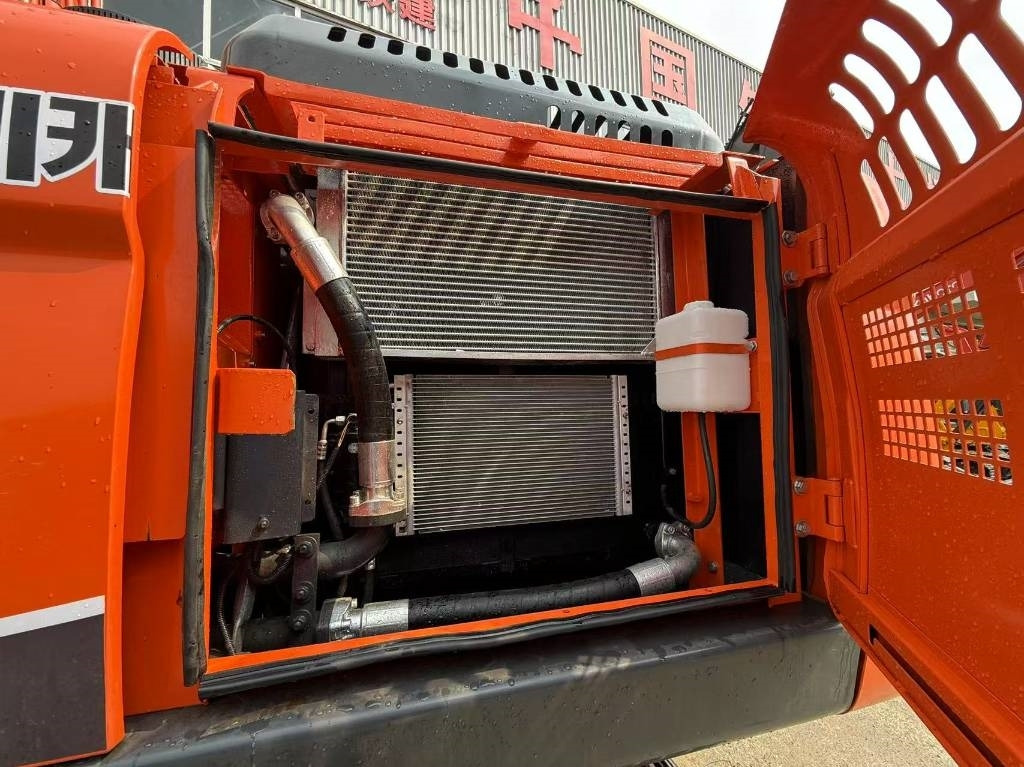 Doosan DX 225 LCA - Excavadora de cadenas: foto 2 Doosan DX 225 LCA - Excavadora de cadenas: foto 2