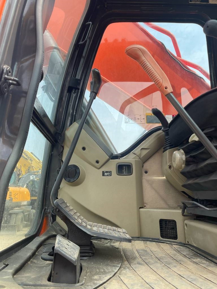 Excavadora de cadenas Doosan DX 300: foto 8 Excavadora de cadenas Doosan DX 300: foto 8