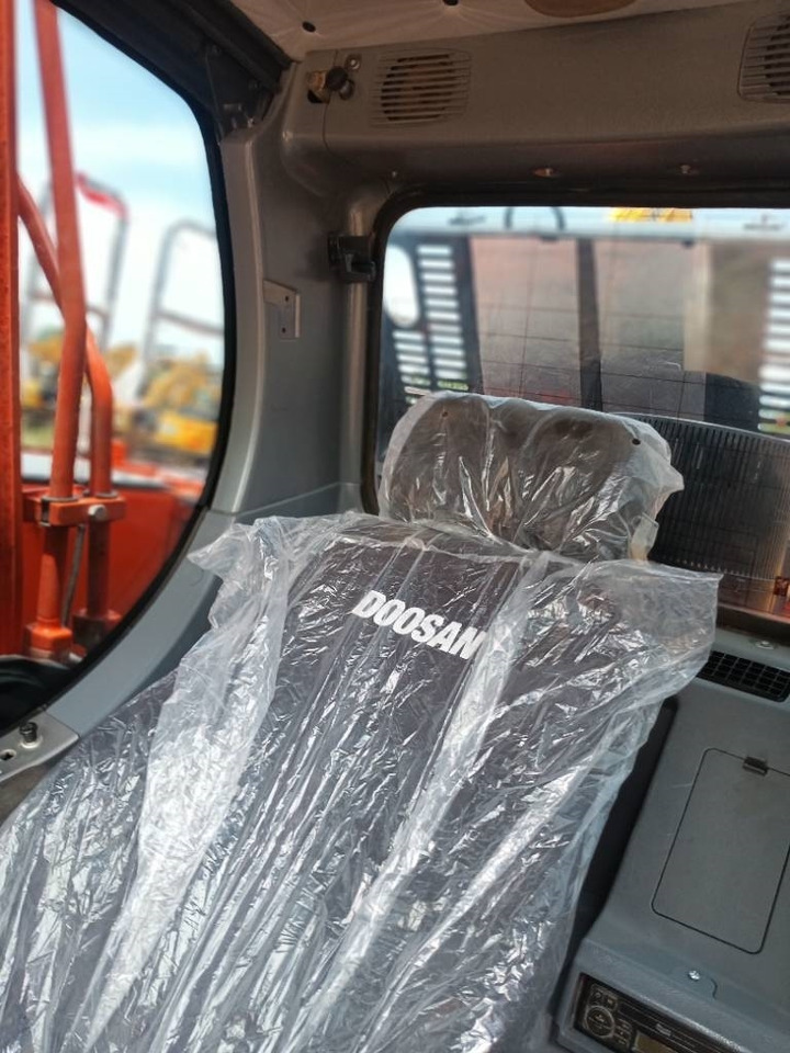 Doosan DX 300 - Excavadora de cadenas: foto 4 Doosan DX 300 - Excavadora de cadenas: foto 4