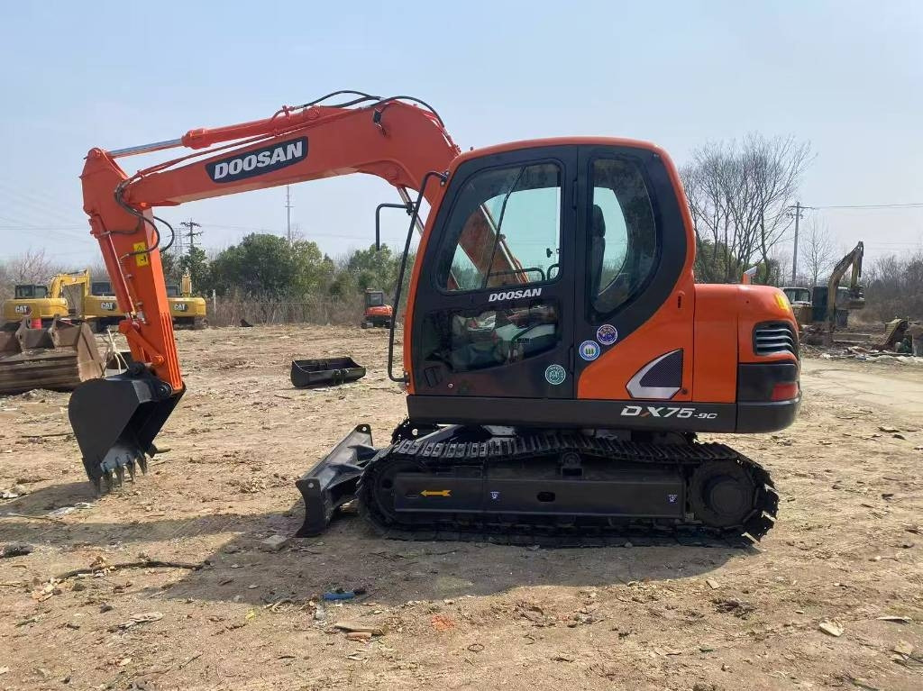 Doosan DX 75-9 C - Miniexcavadora: foto 1 Doosan DX 75-9 C - Miniexcavadora: foto 1