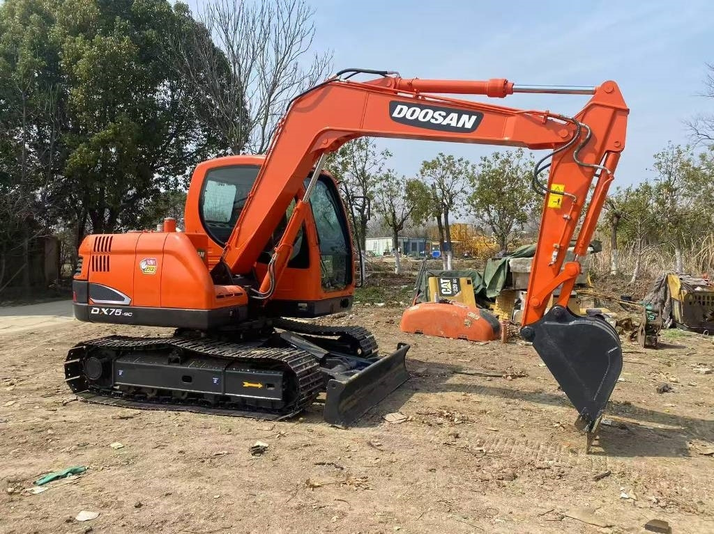 Doosan DX 75-9 C - Miniexcavadora: foto 2 Doosan DX 75-9 C - Miniexcavadora: foto 2