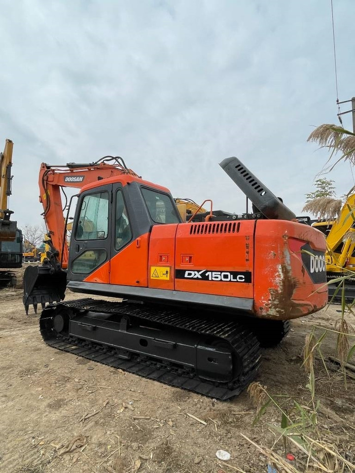Doosan dx150 - Excavadora de cadenas: foto 2 Doosan dx150 - Excavadora de cadenas: foto 2