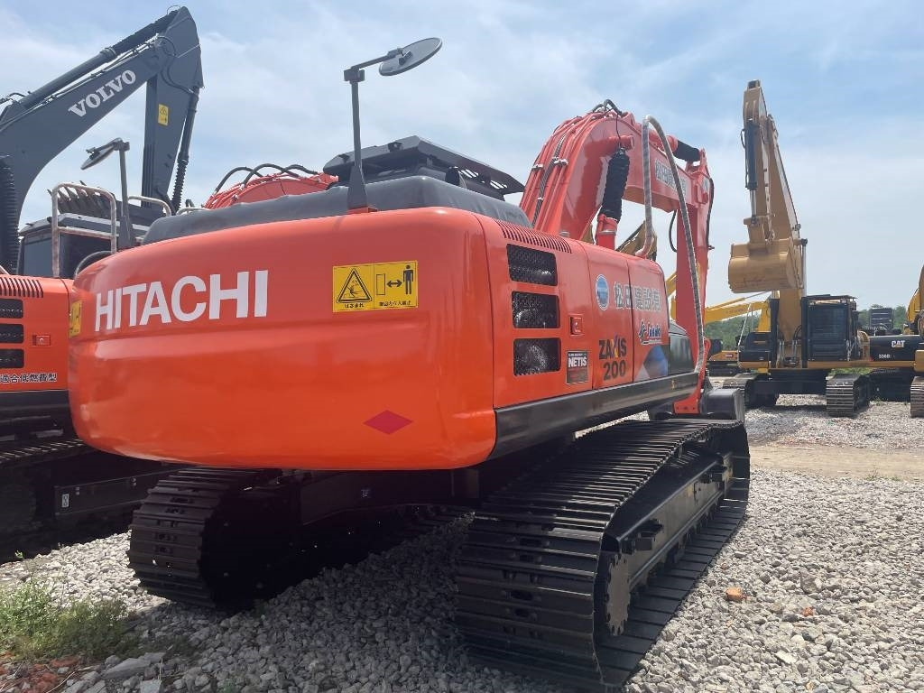 Hitachi ZX 200 - Excavadora de cadenas: foto 1 Hitachi ZX 200 - Excavadora de cadenas: foto 1