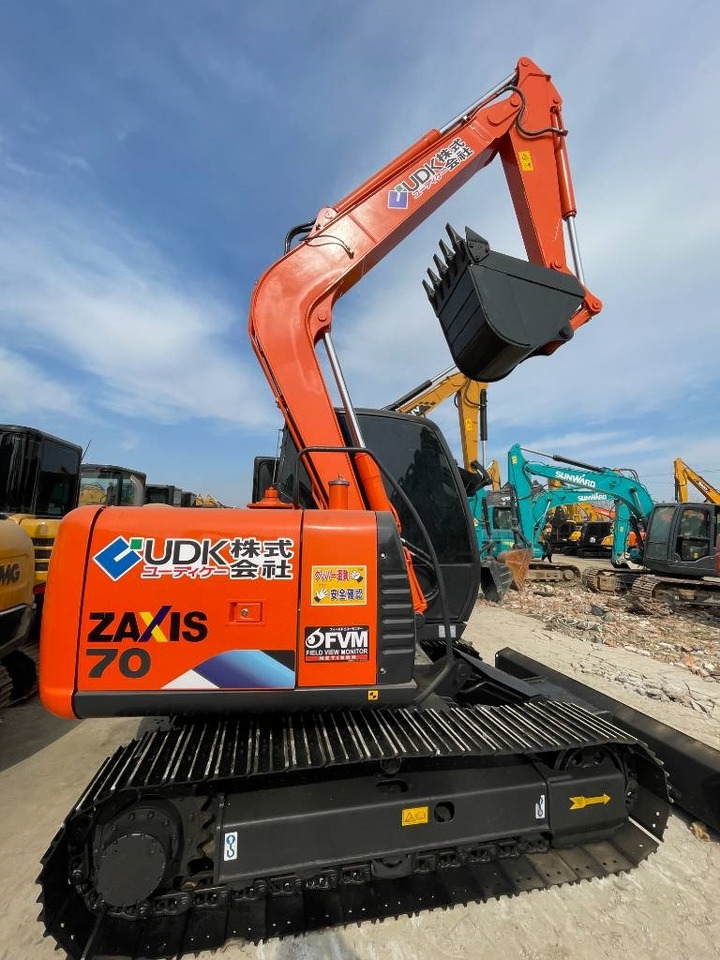 Hitachi ZX70 - Miniexcavadora: foto 1 Hitachi ZX70 - Miniexcavadora: foto 1
