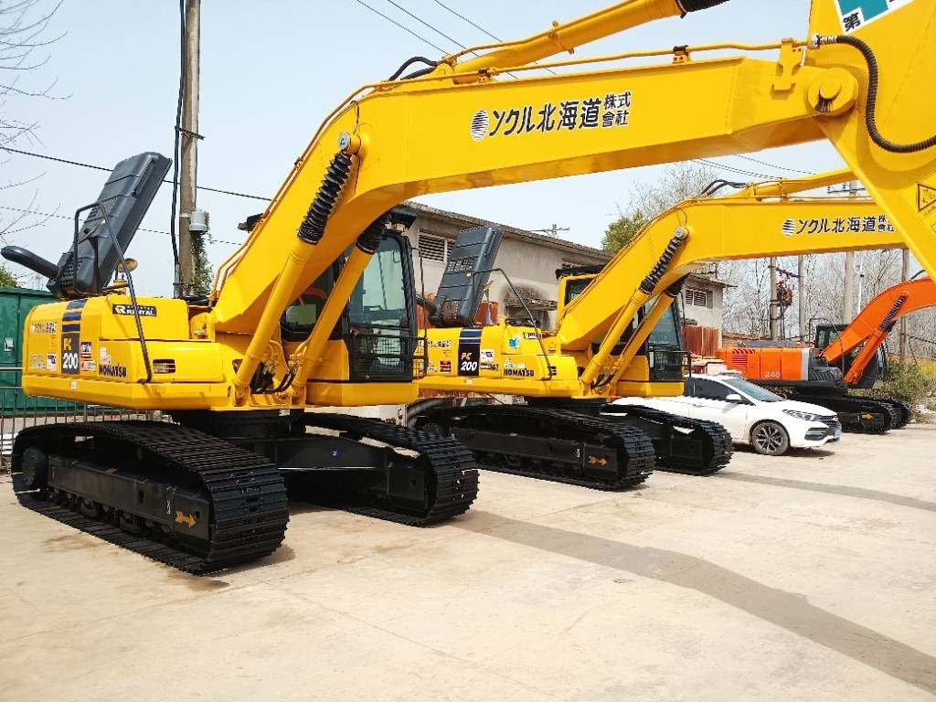 Komatsu PC 200 - Excavadora de cadenas: foto 1 Komatsu PC 200 - Excavadora de cadenas: foto 1