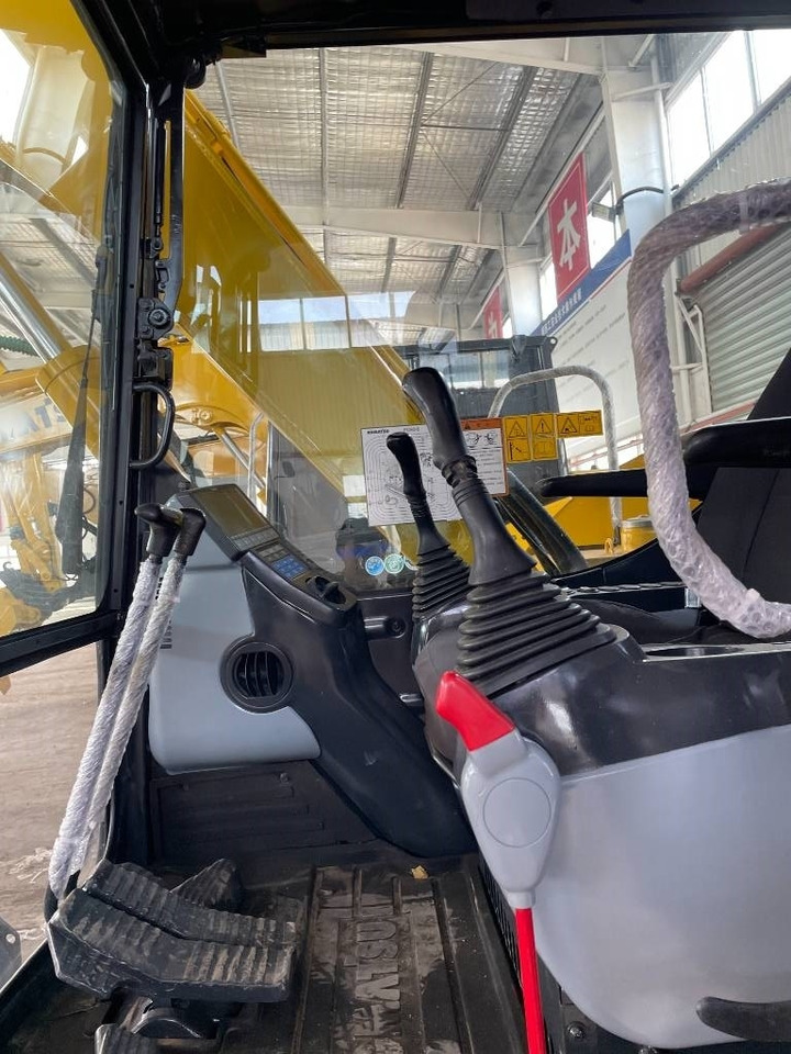 Komatsu PC 70 - Miniexcavadora: foto 2 Komatsu PC 70 - Miniexcavadora: foto 2