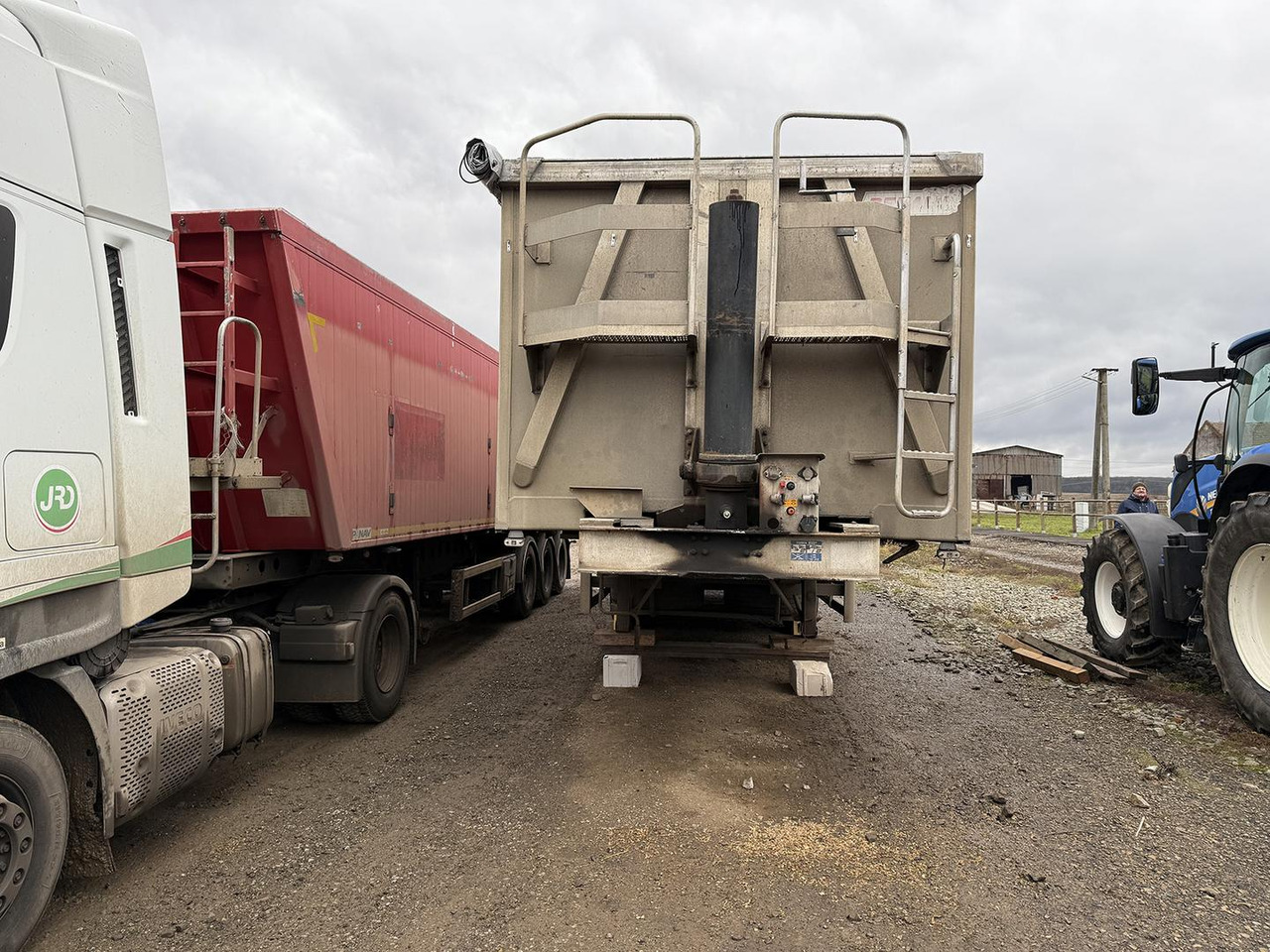 Benalu OZ, 4180/II, Sklápací hliníkový náves - Semirremolque volquete: foto 5 Benalu OZ, 4180/II, Sklápací hliníkový náves - Semirremolque volquete: foto 5