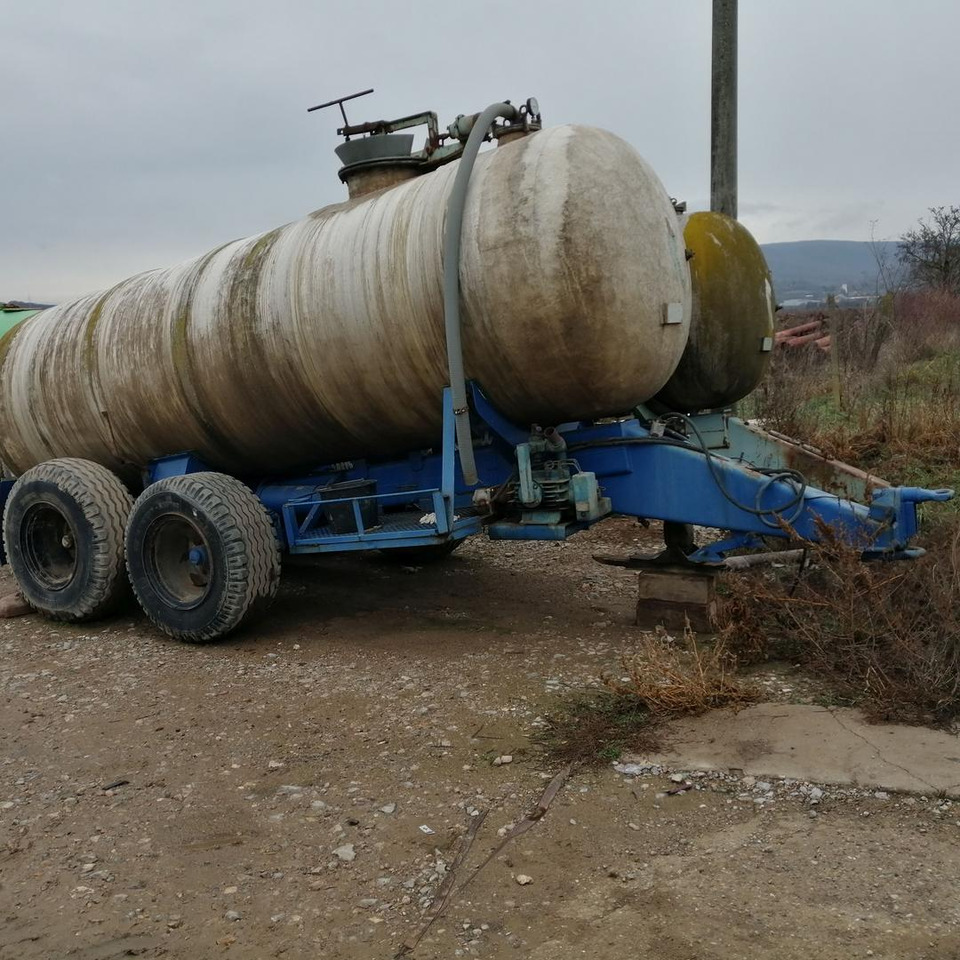 VEB FKB, 1/0, Cisterna 10000l - Remolque cisterna: foto 1 VEB FKB, 1/0, Cisterna 10000l - Remolque cisterna: foto 1