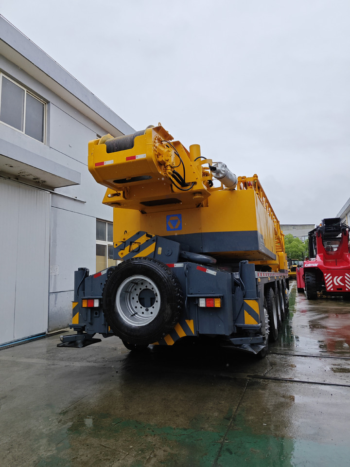 XCMG QY100K Used 100ton xcmg truck crane - Grúa todo terreno: foto 3 XCMG QY100K Used 100ton xcmg truck crane - Grúa todo terreno: foto 3