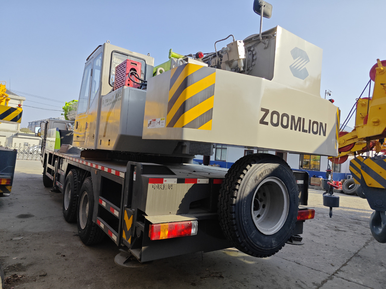 ZOOMLION ZTC250V 25TON - Autogrúa: foto 1 ZOOMLION ZTC250V 25TON - Autogrúa: foto 1