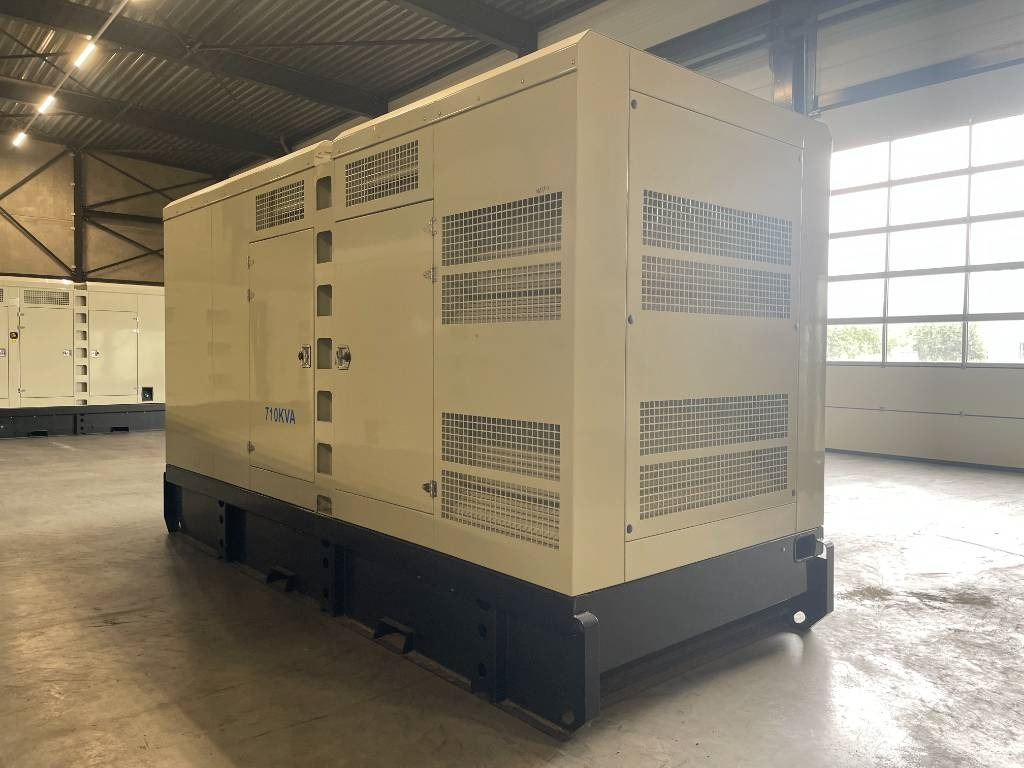 Doosan DP180LB - 710 kVA Surplus Genset - DPX-19857-4 - Generador industriale: foto 3 Doosan DP180LB - 710 kVA Surplus Genset - DPX-19857-4 - Generador industriale: foto 3