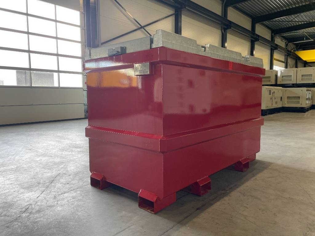 New Diesel Fuel Tank 2.200 Liter - DPX-31023 - Tanque de almacenamiento: foto 4 New Diesel Fuel Tank 2.200 Liter - DPX-31023 - Tanque de almacenamiento: foto 4