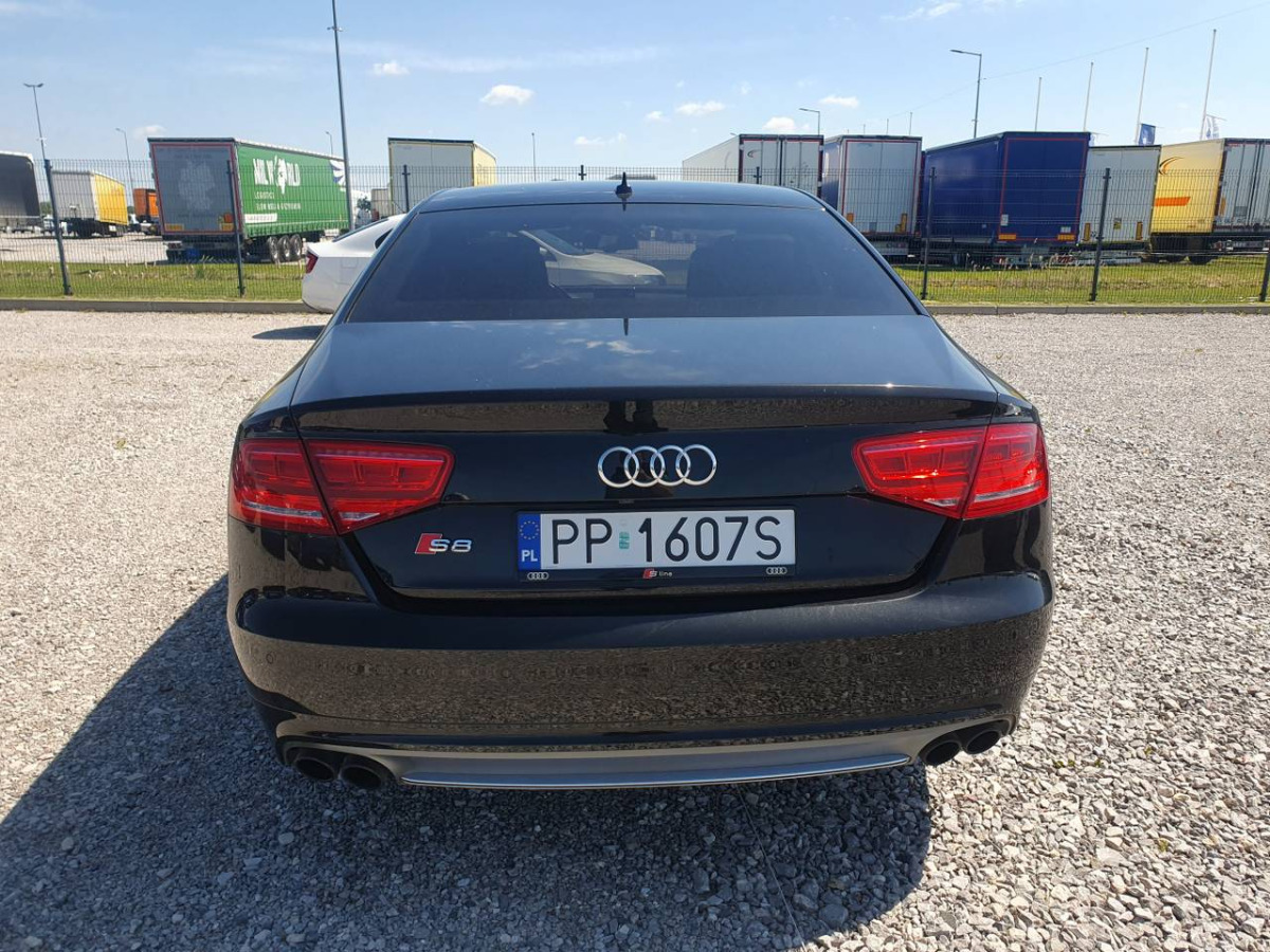 AUDI S8 SEDAN - Sedan: foto 5 AUDI S8 SEDAN - Sedan: foto 5