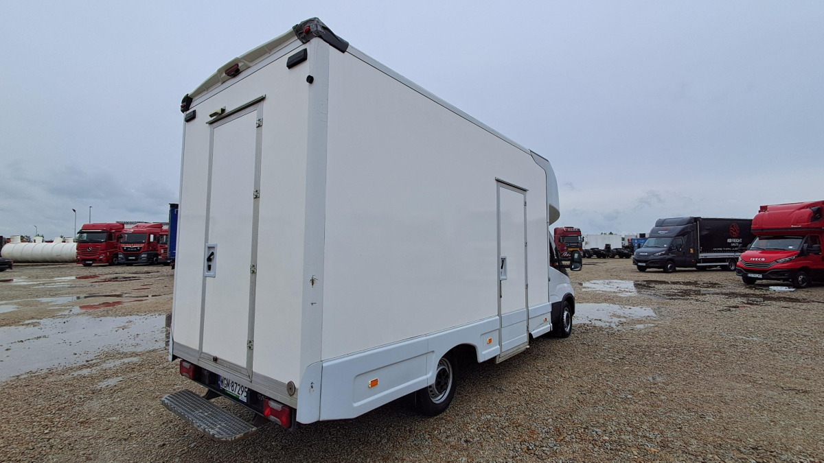 IVECO DAILY KONTENER - Furgoneta caja cerrada: foto 5 IVECO DAILY KONTENER - Furgoneta caja cerrada: foto 5