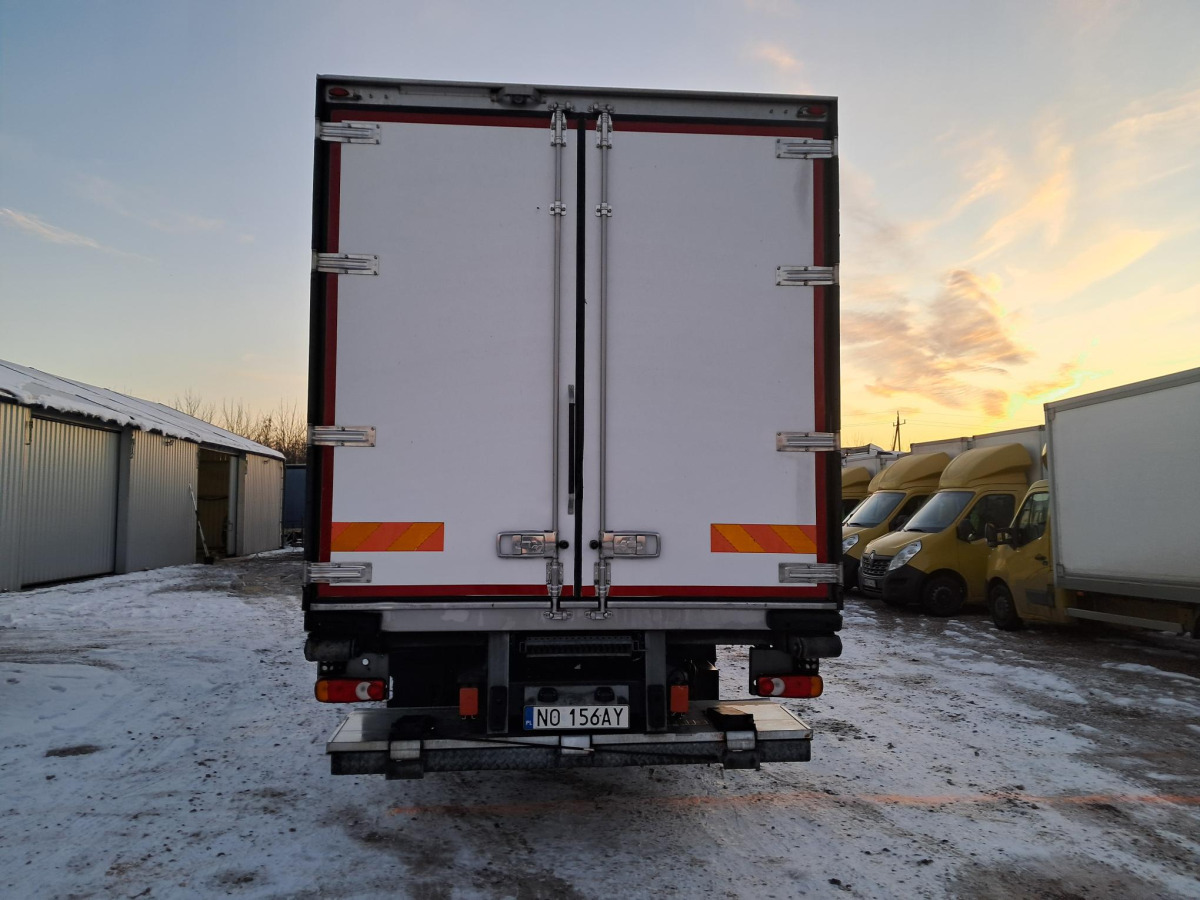 RENAULT PREMIUM CHŁODNIA Z AGREGATEM - Camión frigorífico: foto 4 RENAULT PREMIUM CHŁODNIA Z AGREGATEM - Camión frigorífico: foto 4
